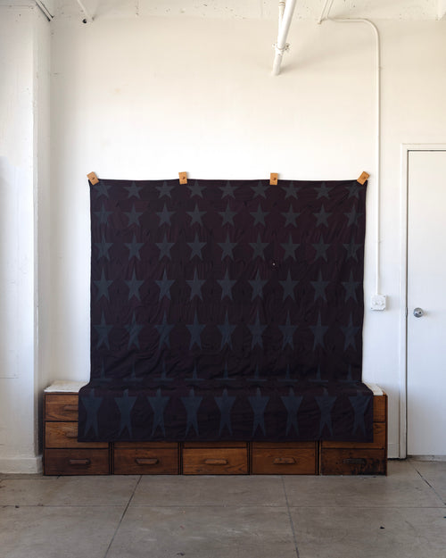 Maroon Star Stretch Blanket